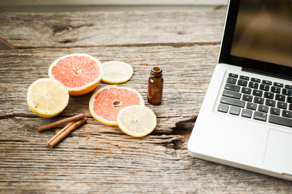 citrus-oils-laptop